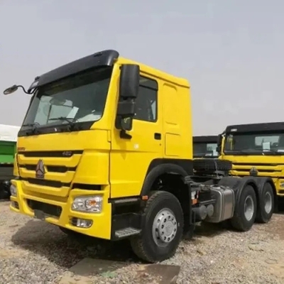 Воздушная подвеска Сиденье водителя Sinotruk HOWO A7 Тракторный грузовик 6X4 371HP GCC сертифицированная шина