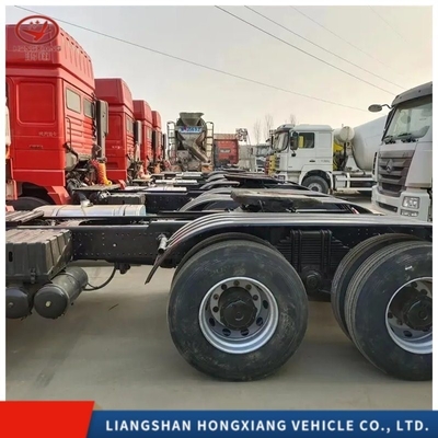 2021 2022 2023 Sinotruck Ситрак C7h G7 4X2 6X4 Тракторный грузовик 8.2тонны Дизайн безтрубных шин