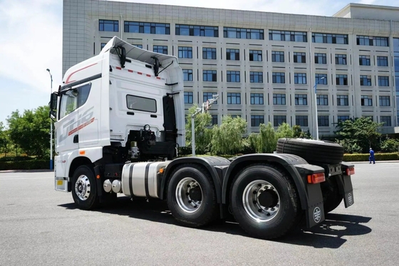 Sinotruk HOWO 4X2 Тракторная головка Первичный двигатель Грузовик HOWO Прицепный грузовик для настройки