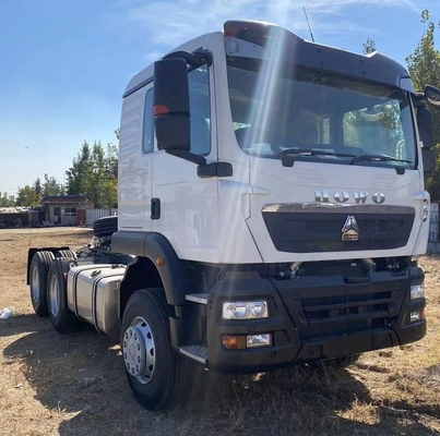 Sinotruk HOWO 4X2 Тракторная головка Первичный двигатель Грузовик HOWO Прицепный грузовик для настройки