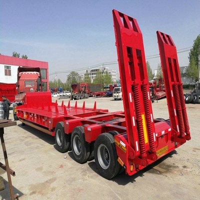 Тяжелый грузовик с 3 осями с низкой кроватью Lowboy Flatbed Semi Trailer Truck с гидравлическим подъемником и гусиной шеей